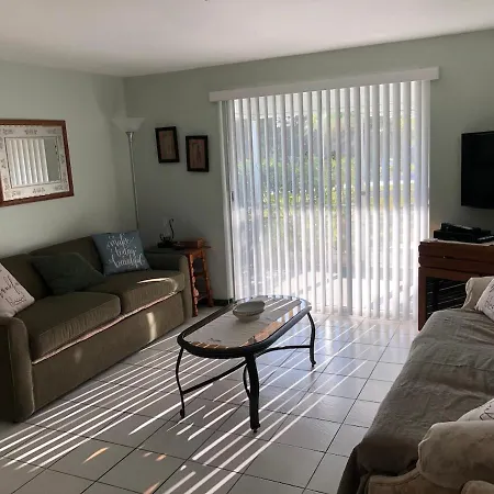 Cozy Home In Sunny Florida!